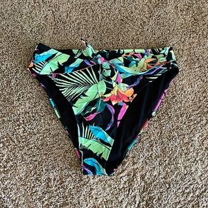 Floral swim bottoms